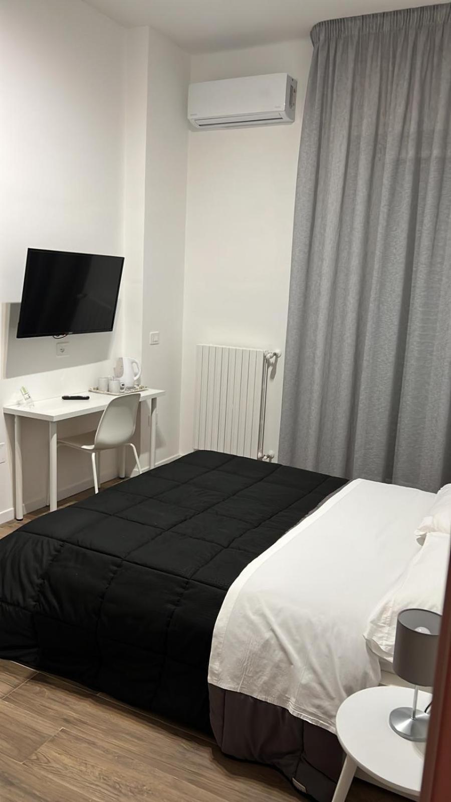 Business Home Piazza Cesare Battisti B&B Residence フォッジア エクステリア 写真